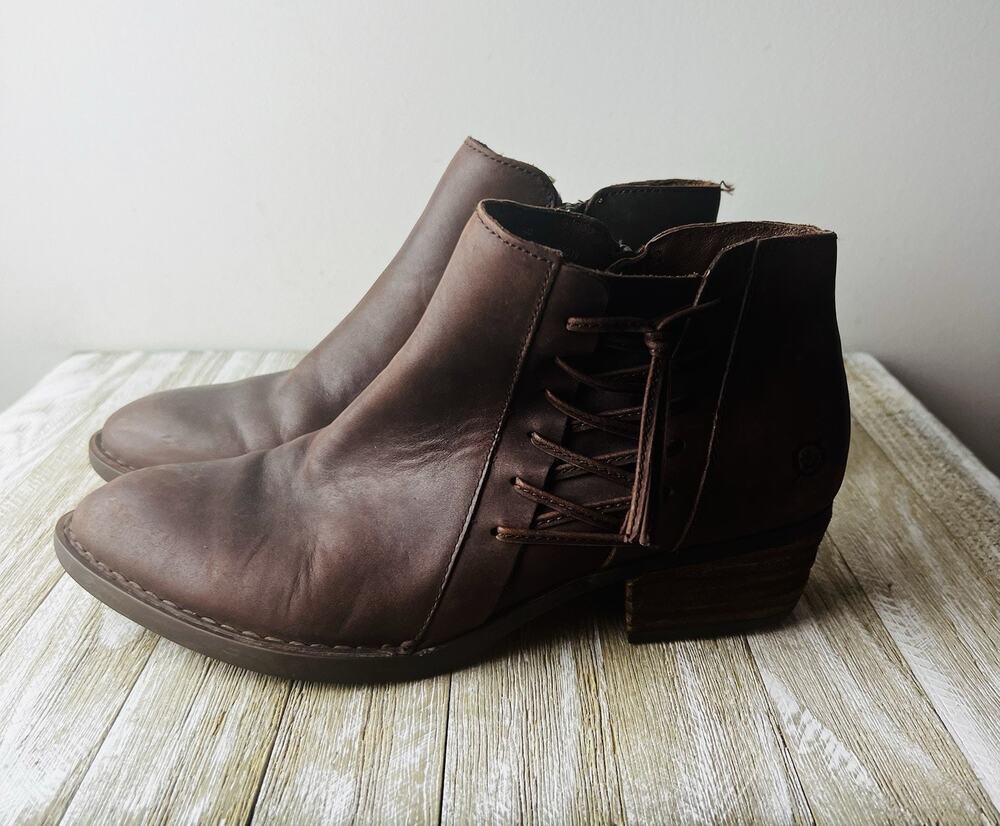 Born Women’s Leather Ankle Boots Brown Side Zip Low Heel Booties Size 9.5 M
